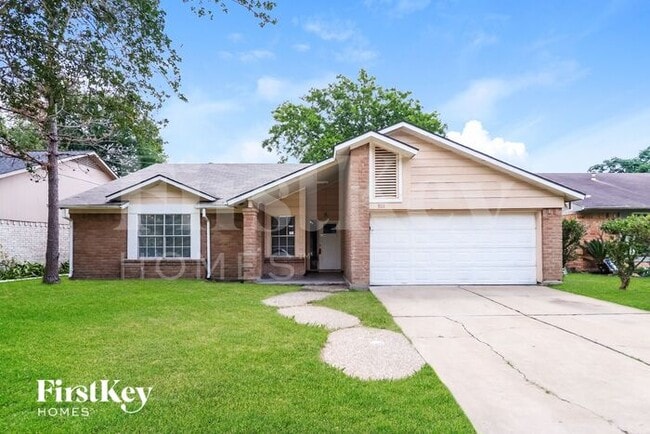 7111 Navidad Rd in Houston, TX - Building Photo - Building Photo