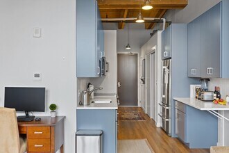 63 Melcher St in Boston, MA - Building Photo - Building Photo