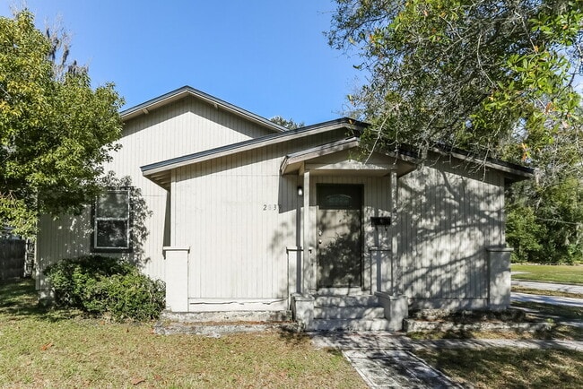 property at 2839 Spring Park Rd