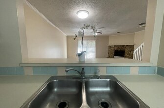 5626 Bryner Dr in Jacksonville, FL - Building Photo - Building Photo