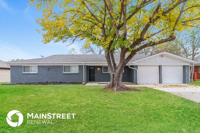 property at 1137 Desiree Ln