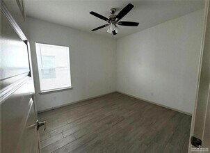 13 N 58th St in Mission, TX - Foto de edificio - Building Photo