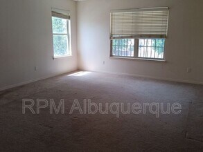 7100 Alexandria Dr NE in Albuquerque, NM - Building Photo - Building Photo