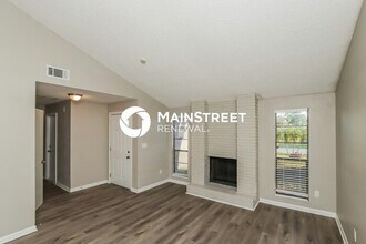 977 Island Ave NW in Palm Bay, FL - Building Photo - Building Photo