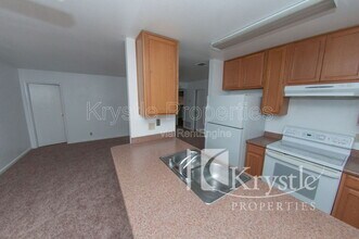 1900 Alice Dr in Vallejo, CA - Building Photo - Building Photo