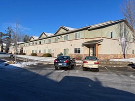 1215 Golf Course Rd, Unit 2A Apartamentos