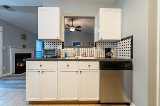 7401 Starvalley Dr in Charlotte, NC - Building Photo - Building Photo