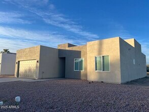 1278 W Calle Tuberia in Casa Grande, AZ - Building Photo - Building Photo