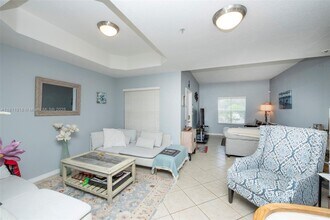 814 SW 143rd Ter in Pembroke Pines, FL - Building Photo - Building Photo