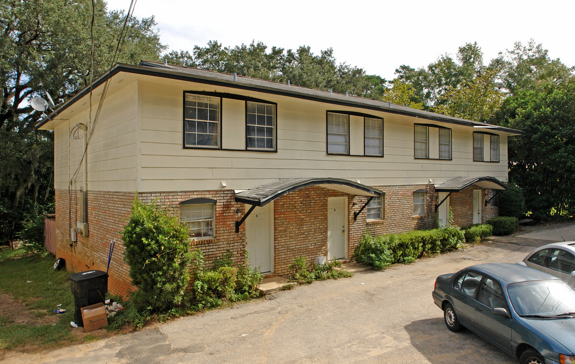 1734 Hartsfield Rd in Tallahassee, FL - Building Photo