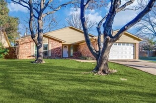 3700 Wedgworth Rd S in Fort Worth, TX - Building Photo