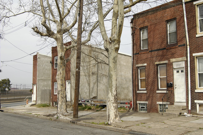 2843 Jackson St in Philadelphia, PA - Building Photo - Building Photo