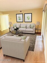 286 Oak Leaf Dr in Thousand Oaks, CA - Building Photo - Building Photo