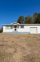 3390 Cumberland Falls Hwy in Corbin, KY - Building Photo