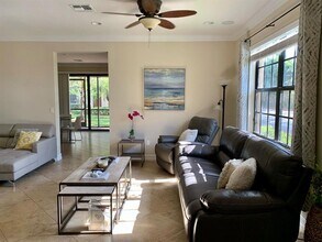 128 Riverwalk Cir in Sunrise, FL - Building Photo - Building Photo