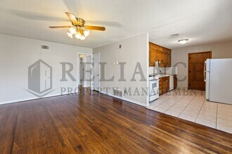 3026 S Vine St in Wichita, KS - Building Photo - Building Photo