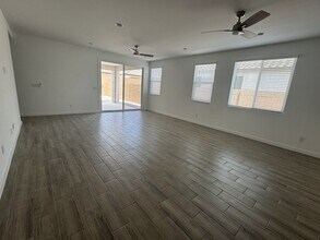 8136 E Petra Ave in Mesa, AZ - Building Photo - Building Photo