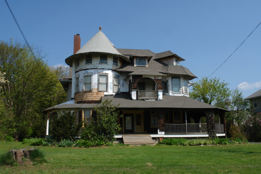 133 Morris Ave in Long Branch, NJ - Foto de edificio