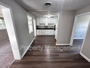6422 Solandra Dr in Jacksonville, FL - Building Photo - Building Photo