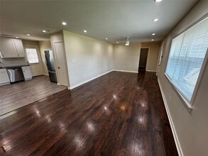 923 Green Castle Dr in Dallas, TX - Building Photo - Building Photo