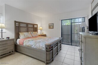 5015 Harbortown Ln in Ft. Myers, FL - Building Photo - Building Photo