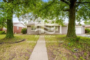 47 S Coventry Dr in Anderson, IN - Building Photo