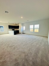 852 Rancho Del Cielo Lp in Jarrell, TX - Building Photo - Building Photo