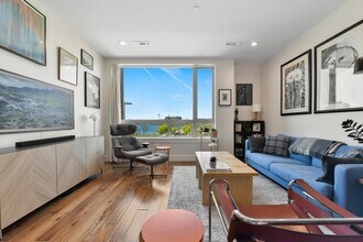 98 Sumner St, Unit #315 in Boston, MA - Foto de edificio - Building Photo