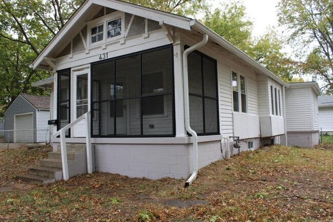 431 N Grand Ave in Independence, MO - Building Photo - Building Photo