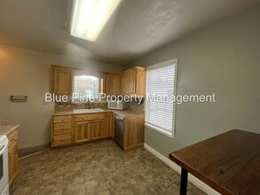 745 S Higbee Ave in Idaho Falls, ID - Building Photo - Building Photo