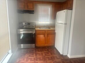 7012 Boyce St, Unit Apartment in Houston, TX - Building Photo - Building Photo