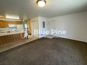 3134 Chasewood Dr in Ammon, ID - Building Photo - Building Photo