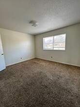 Hillcrest Apartments in Junction City, KS - Building Photo - Interior Photo