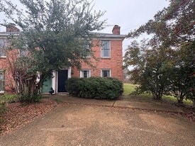 12 River Run Dr in Jackson, MS - Building Photo