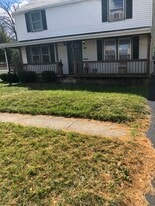 7 Matthew Ln, Unit Left