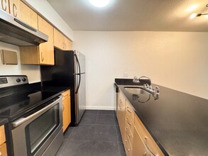840 NE 125th St in Seattle, WA - Building Photo - Building Photo