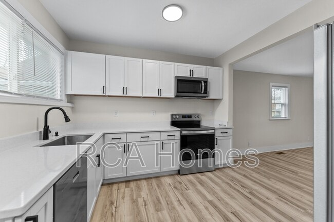 property at 1009 36th St