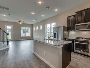 8119 Braddock Hills Ln in Tomball, TX - Building Photo - Building Photo