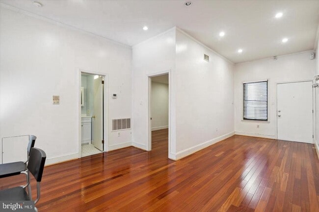 1914 Fairmount Ave in Philadelphia, PA - Building Photo - Building Photo