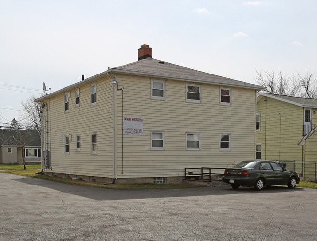 833 Millersport Hwy in Buffalo, NY - Foto de edificio - Building Photo