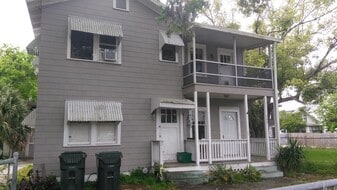 342 S Segrave St in Daytona Beach, FL - Building Photo