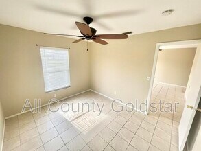 9490 Tacoma Ave in Englewood, FL - Building Photo - Building Photo