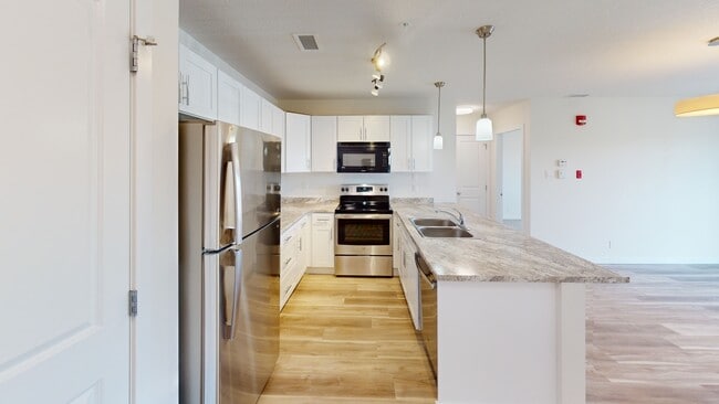 10101-10101 101 Ave in Grande Prairie, AB - Building Photo - Building Photo