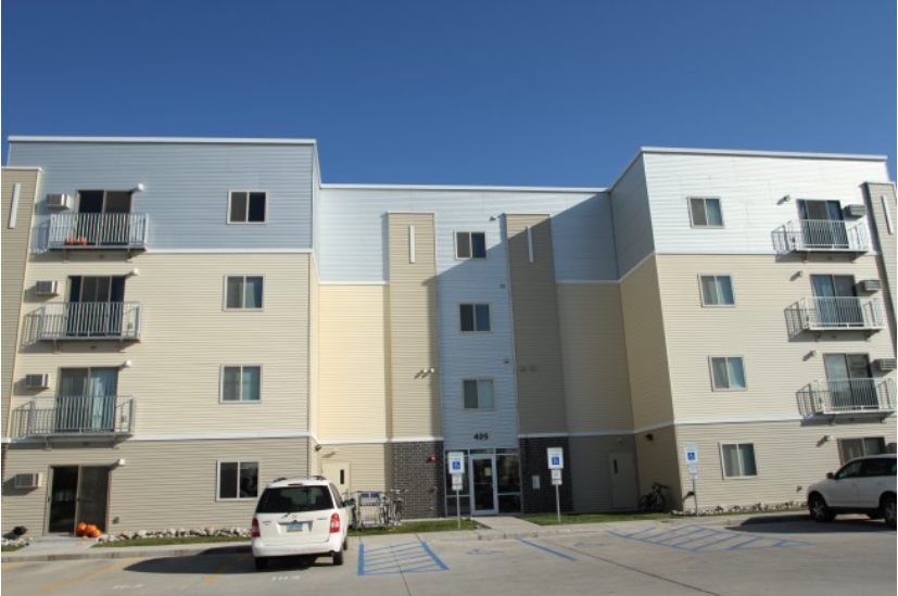 Campus Place 6 Apartments in Grand Forks, ND - Building Photo