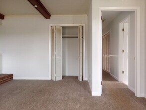 221 Old Cedar Rock Rd in Easley, SC - Building Photo - Building Photo