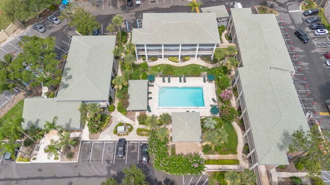 property at 123 Blue Pointe Way