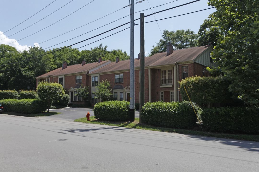 Magnolia Court in Nashville, TN - Building Photo