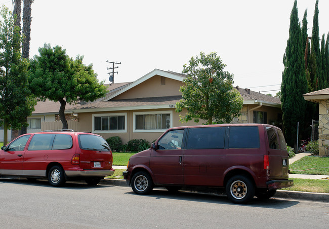 1512 E Locust Ave in Orange, CA - Building Photo - Building Photo