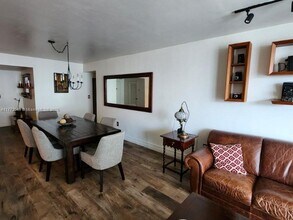 5825 Collins Ave in Miami Beach, FL - Building Photo - Building Photo
