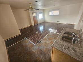 7601 W Becher St in West Allis, WI - Building Photo - Building Photo